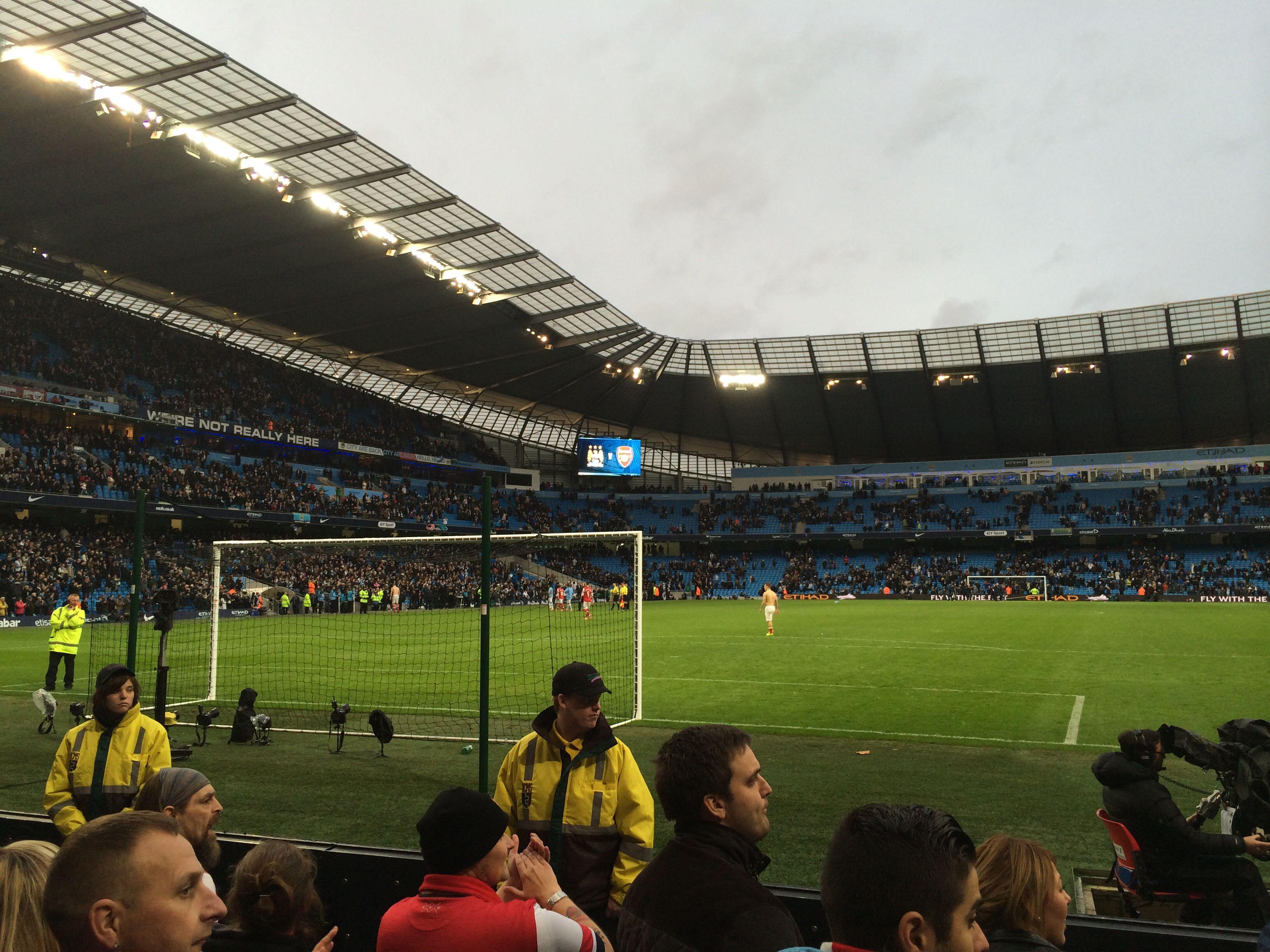 至在公开场 至在公开场