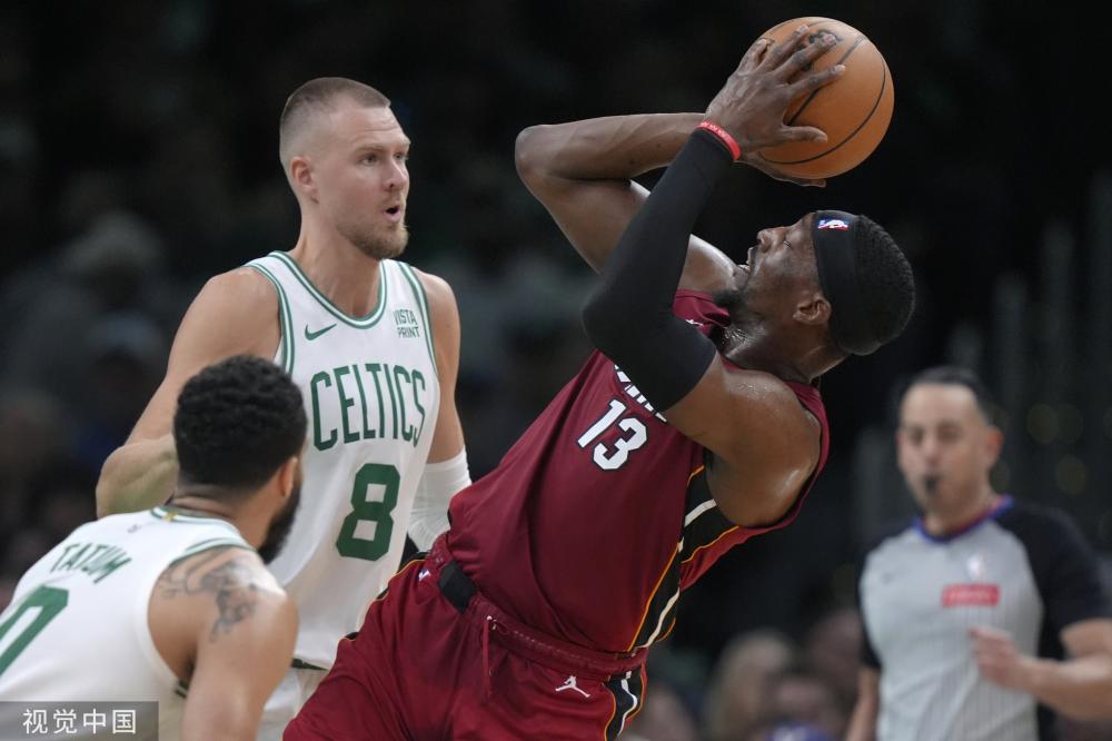 重返球场 重返球场