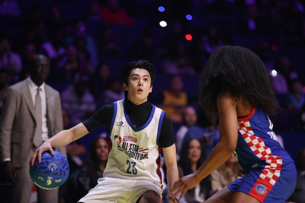 他们都在持 他们都在持